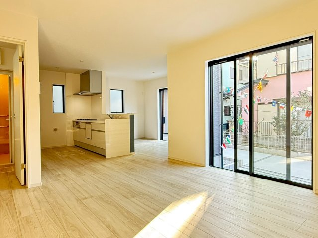 川越市むさし野2期　新築一戸建て　1号棟の居間・リビング|居間です