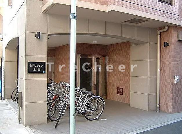MYハイツ本郷のエントランス