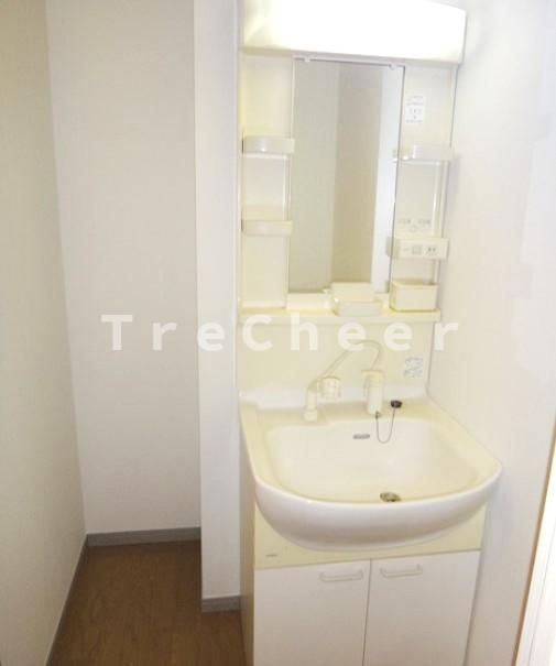 MYハイツ本郷の独立洗面台