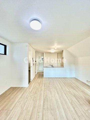 江戸川区下篠崎町新築分譲住宅の居間・リビング|居間リビング