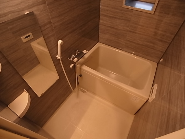 神戸市兵庫区永沢町４丁目の賃貸マンションの浴室