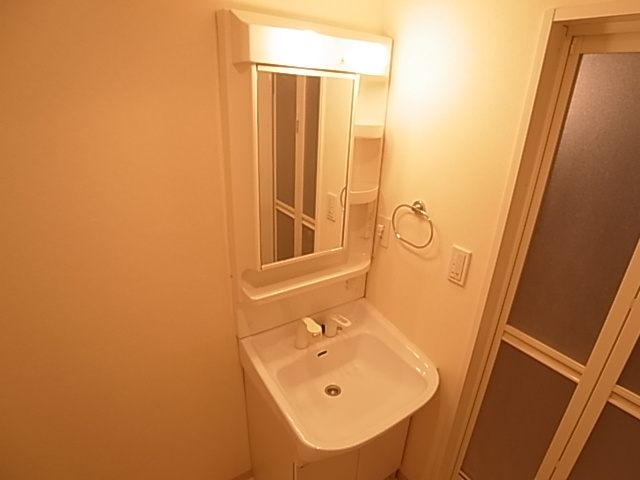 神戸市兵庫区永沢町４丁目の賃貸マンションの洗面所