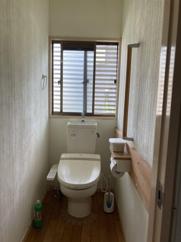 国分（白川）戸建てのトイレ|1階トイレ。10年程前にリフォーム済です。