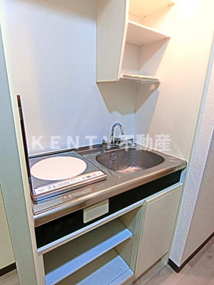 【キッチン】 | エクセレントコート東六郷 | コンパクトなキッチンで掃除もラクラク