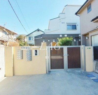 【エントランス】 | リヴ桜台 | エントランスです。