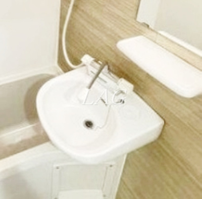 【洗面所】 | リヴ桜台 | 洗面台です。