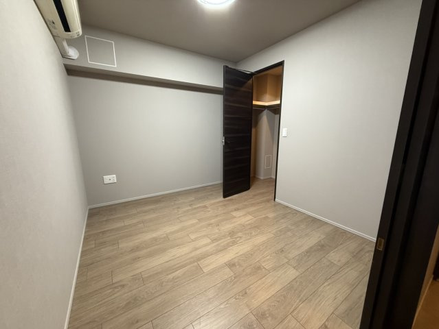 ジ・アーバネックス京都四条烏丸テラスの洋室