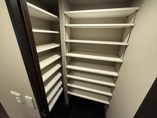 ジ・アーバネックス京都四条烏丸テラスの収納