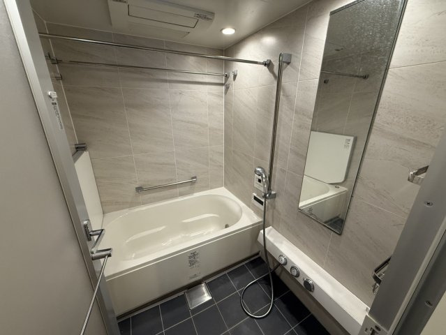ジ・アーバネックス京都四条烏丸テラスの浴室