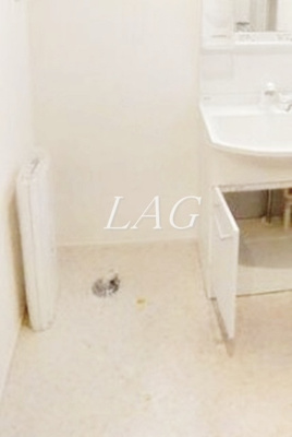 【設備】 | ジョリーメゾン高松 | 室内洗濯機置き場です。