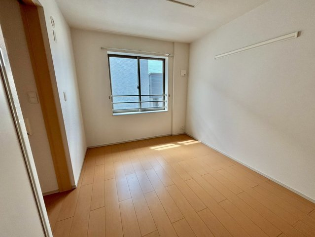 インプレス・ヴィラの玄関