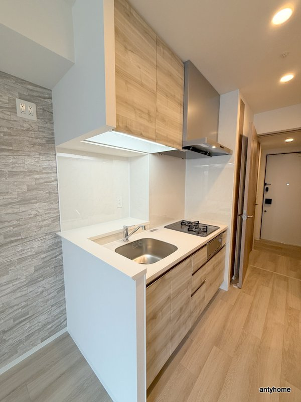 コンフォリア・リヴ本町WEST Ｑ　仲介手数料無料のキッチン