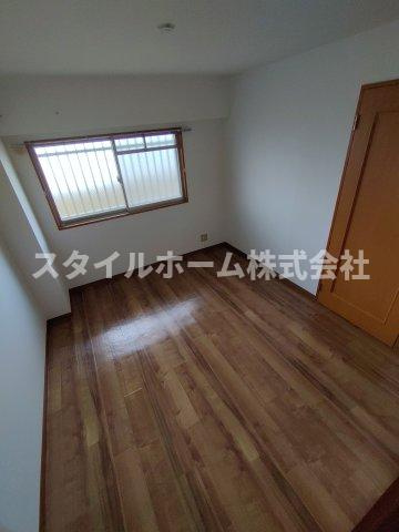 ベルドミール豊川の居間・リビング