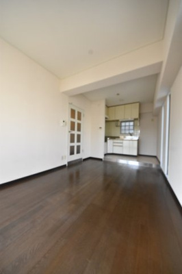 【居間・リビング】 | グランディア国体通り