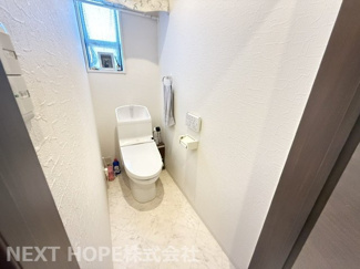 【トイレ】 | 伊丹市北河原３丁目中古戸建 | トイレです♪※居住中の為、内覧はご希望日を事前にお知らせください。