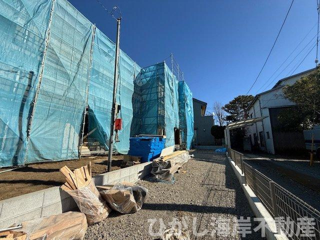 平塚市大神4丁目  新築戸建　全２棟の外観|1月23日撮影　建築中　現地外観