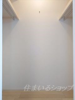 安芸高田市吉田町常友のアパートの収納|ウォークインクローゼット