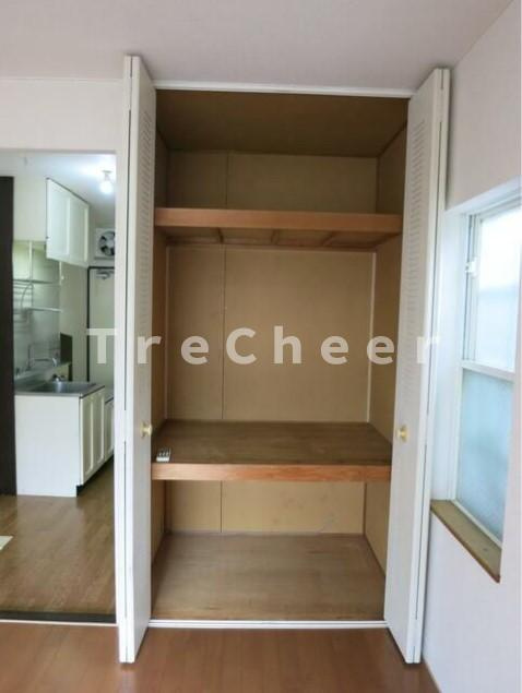 若竹ハイツの収納