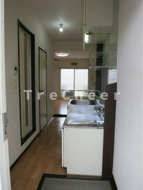 若竹ハイツの玄関