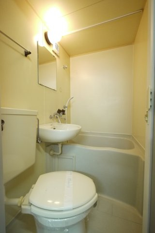 奥田西町ハイツの浴室|※写真は別の部屋のものです。