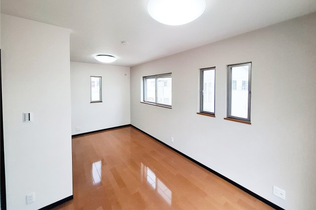 堺市中区東山　中古戸建の洋室