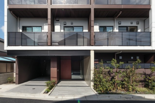 プラネソシエプラス桜台のエントランス