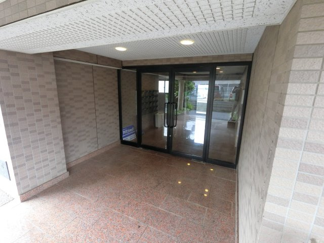 【エントランス】