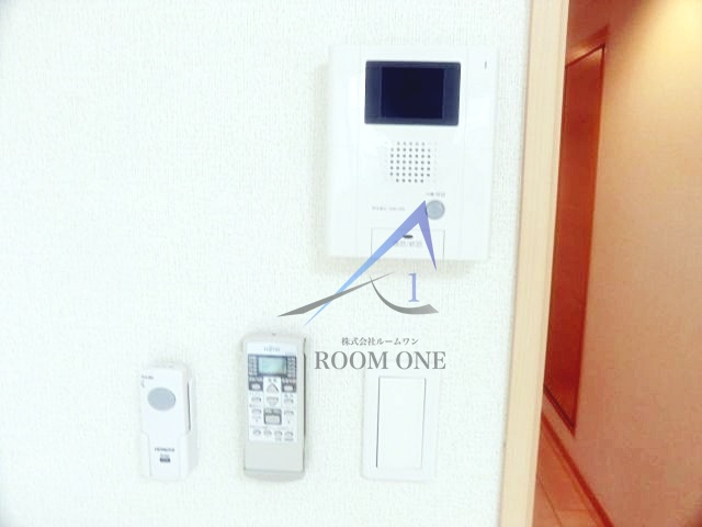 コーラル　グランのセキュリティ|モニター付きインターホンです。