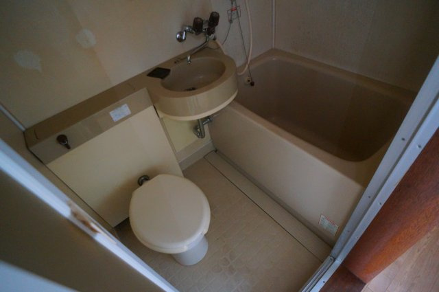 コーポ華の浴室