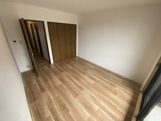 南向きで日当たり良好なリビングです。