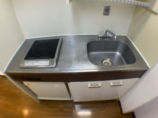 壁付けキッチンでスペースを有効活用できます！