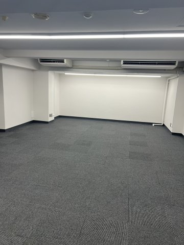 花岡ビルの内装