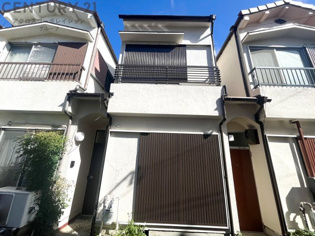 白色の綺麗な外観です☆