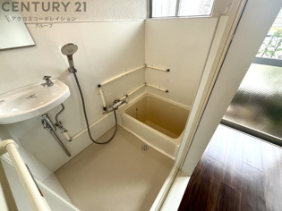 窓付きで換気に便利☆