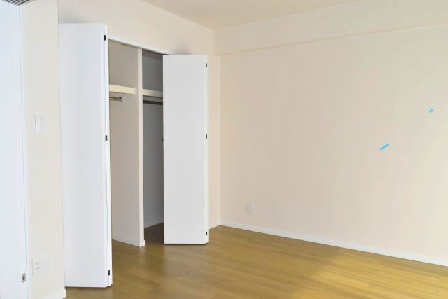 府中市緑町３丁目の中古マンションの収納