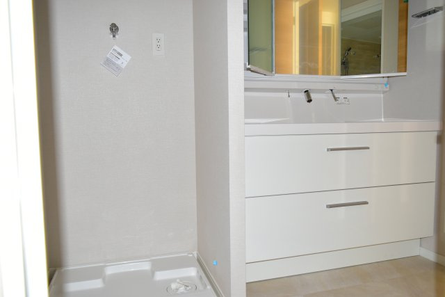 府中市緑町３丁目の中古マンションの収納