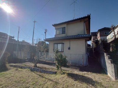  | 岡芹1丁目戸建て