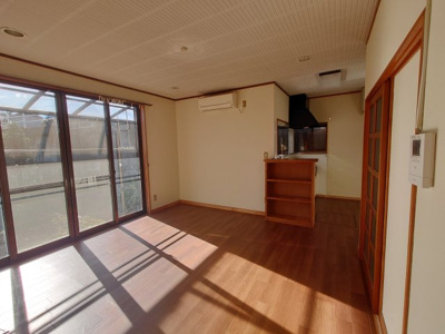 【居間・リビング】 | 岡芹1丁目戸建て