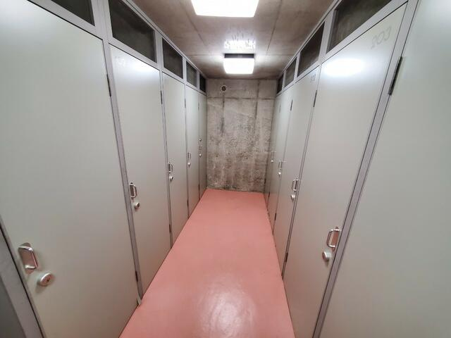 トランクルーム写真（物件地下）