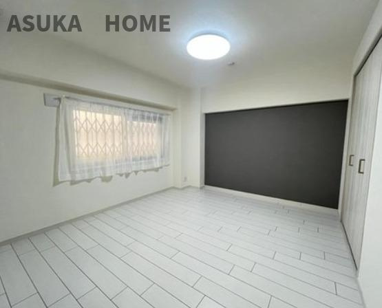 弘明寺パークハイツの洋室|ひとりの大切な空間は癒しの場所です。