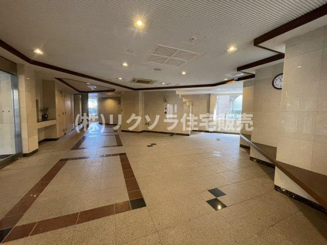 イトーピア香里園ヴァルコートのエントランス|内部
■物件内覧・資金計画相談・住宅ローン相談、リフォーム相談、お問合せ受付中■
※当日・翌日のご内覧、ご相談はお電話でのお問合せがスムーズです！