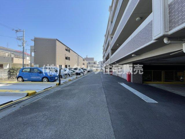 イトーピア香里園ヴァルコートの駐車場|■物件内覧・資金計画相談・住宅ローン相談、リフォーム相談、お問合せ受付中■
※当日・翌日のご内覧、ご相談はお電話でのお問合せがスムーズです！