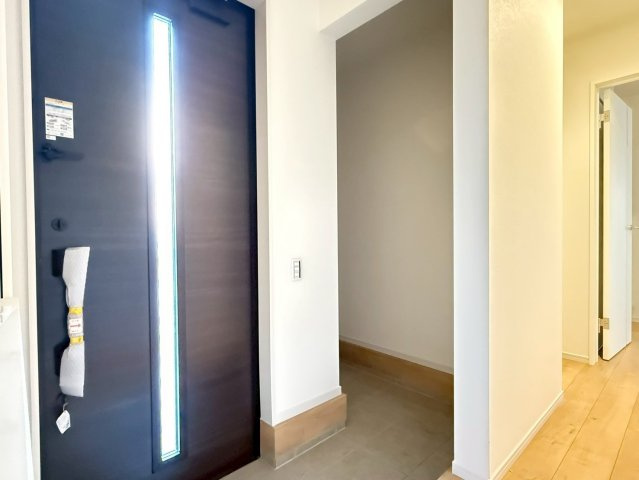 川越市むさし野2期　新築一戸建て　2号棟の玄関|きれいな玄関です