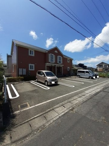 ソレアードヒルズの駐車場