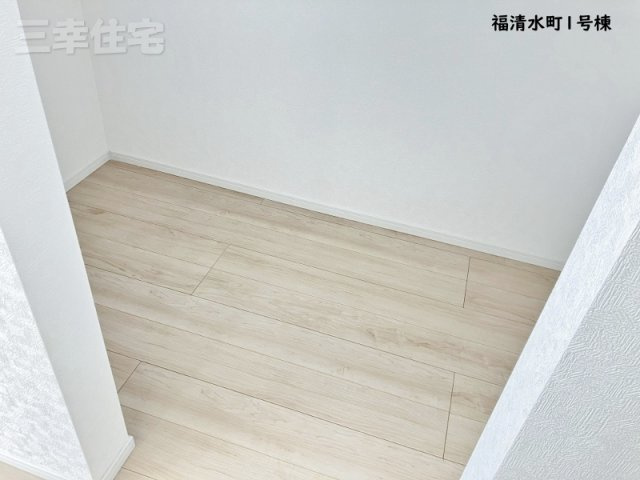 碧南市福清水町の収納|パントリー、食材ストックに困りません