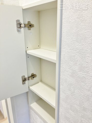 碧南市福清水町の収納|トイレには大変便利な収納棚がついています