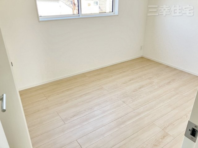碧南市福清水町の洋室|北面でも明るい洋室6帖
