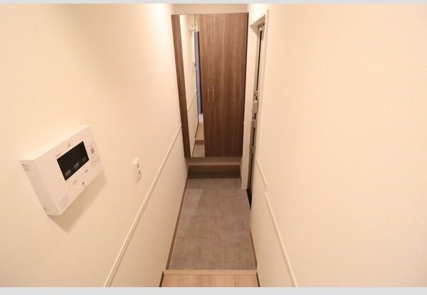 グラン仁所町の玄関