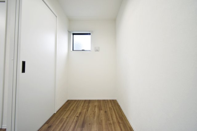 Best　Village鳴尾町の洋室