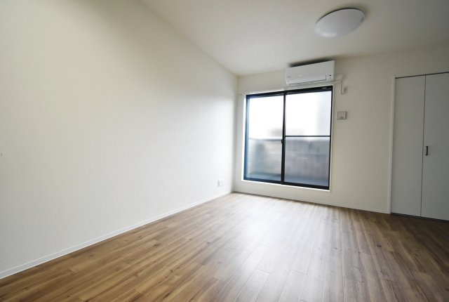 Best　Village鳴尾町の居間・リビング